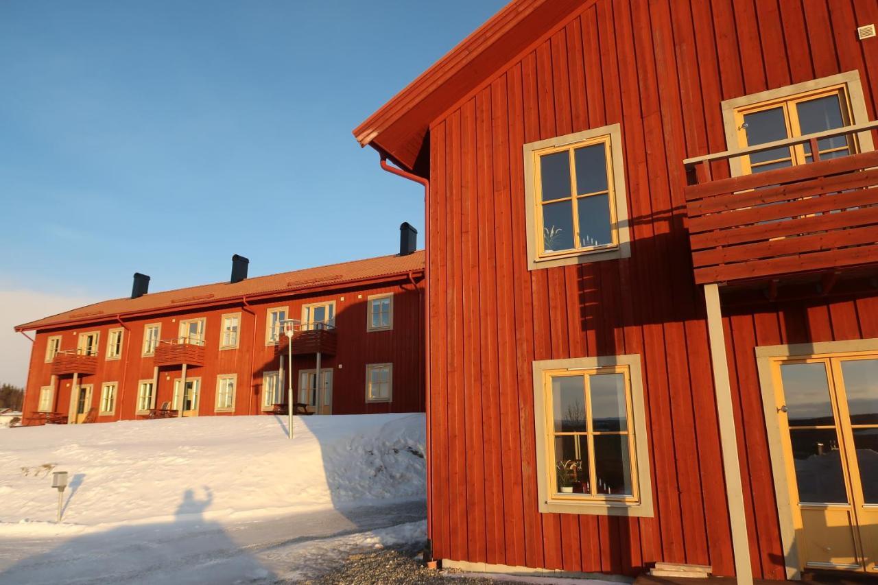 Funaesdalsporten Roeda Husen Funaesdalen Exterior foto